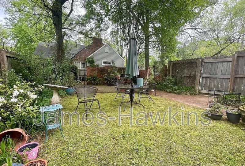 433 Thorn Pl #B2 - Photo 2 of 6