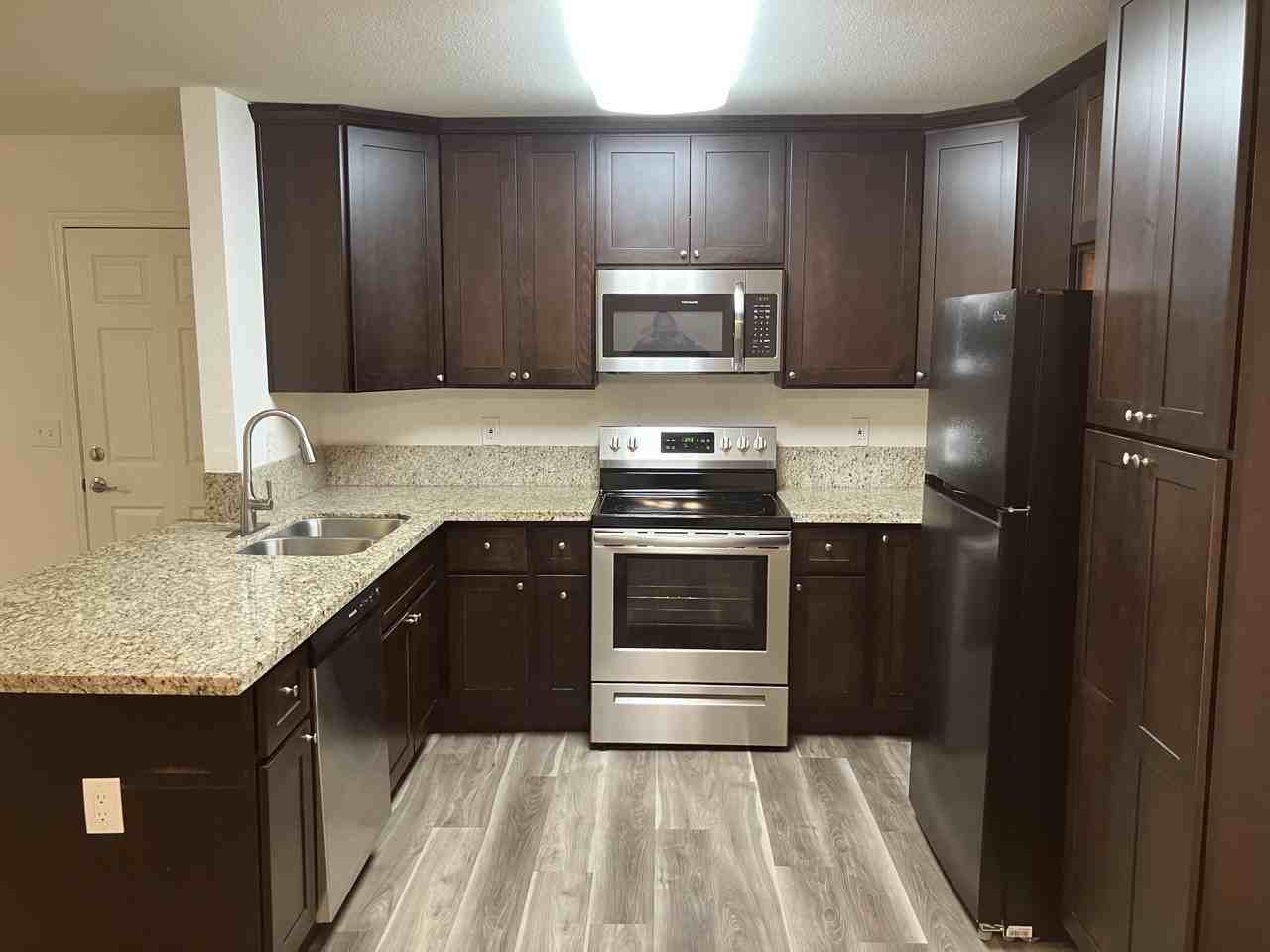 358 Snowhaven Ct - Photo 3 of 10