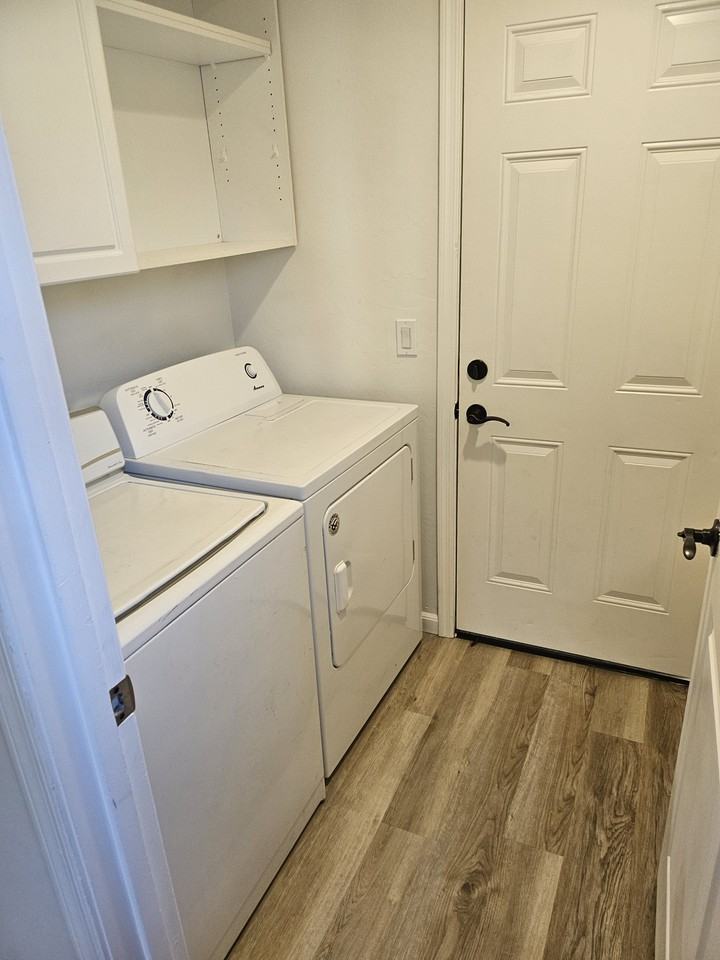 4072 E Jasper Dr - Photo 5 of 47