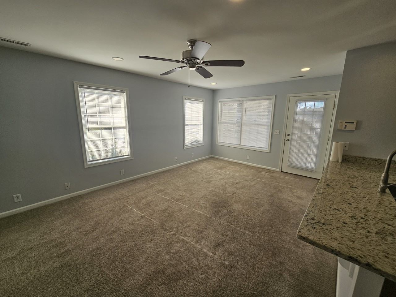 424 Troopers Way - Photo 5 of 19