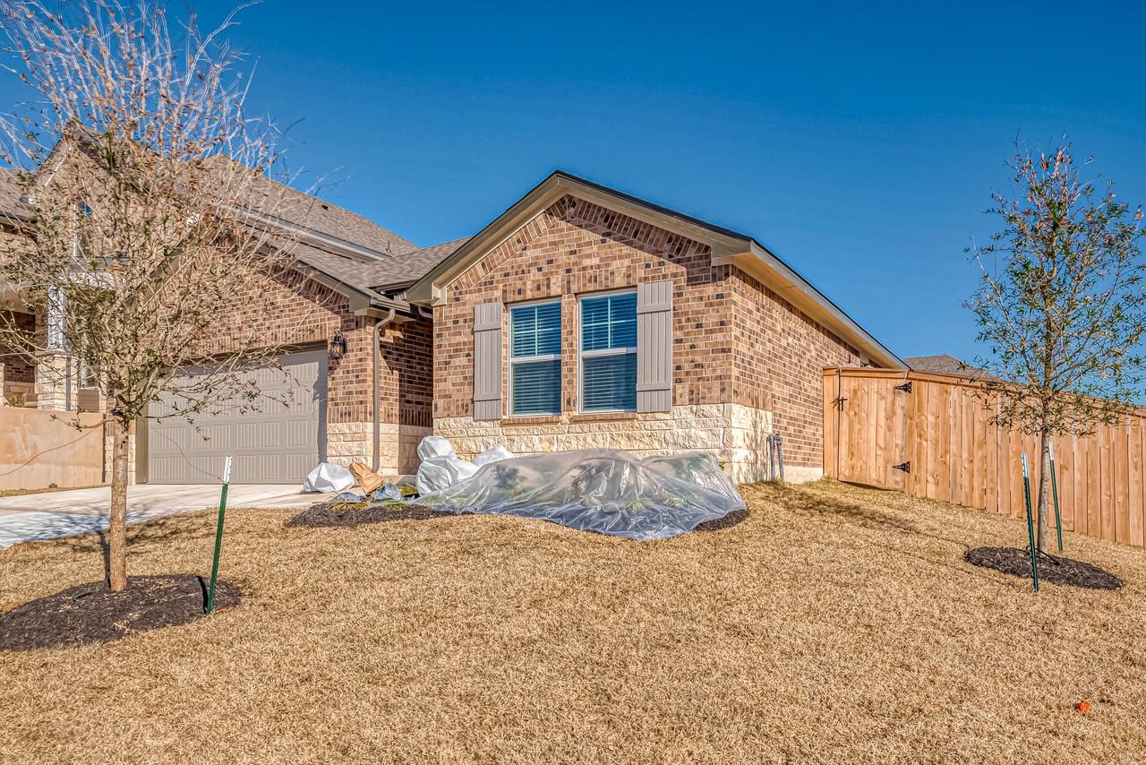 1864 Canyon Live Oak St - Photo 6 of 47