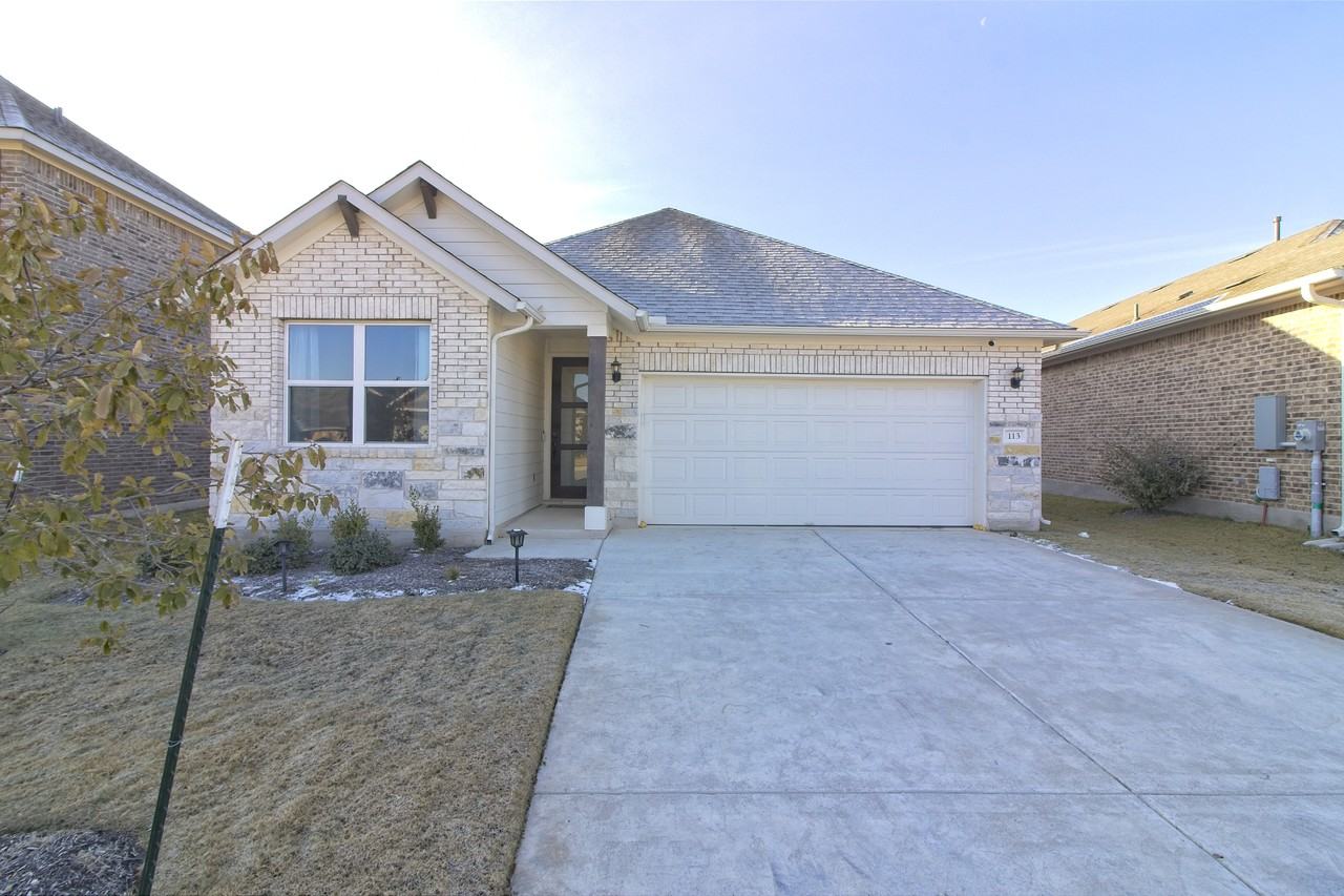 113 Rocking R Ct - Photo 2 of 31