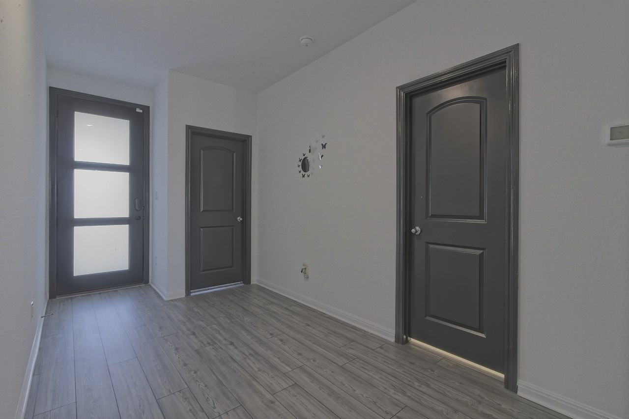 113 Rocking R Ct - Photo 6 of 31