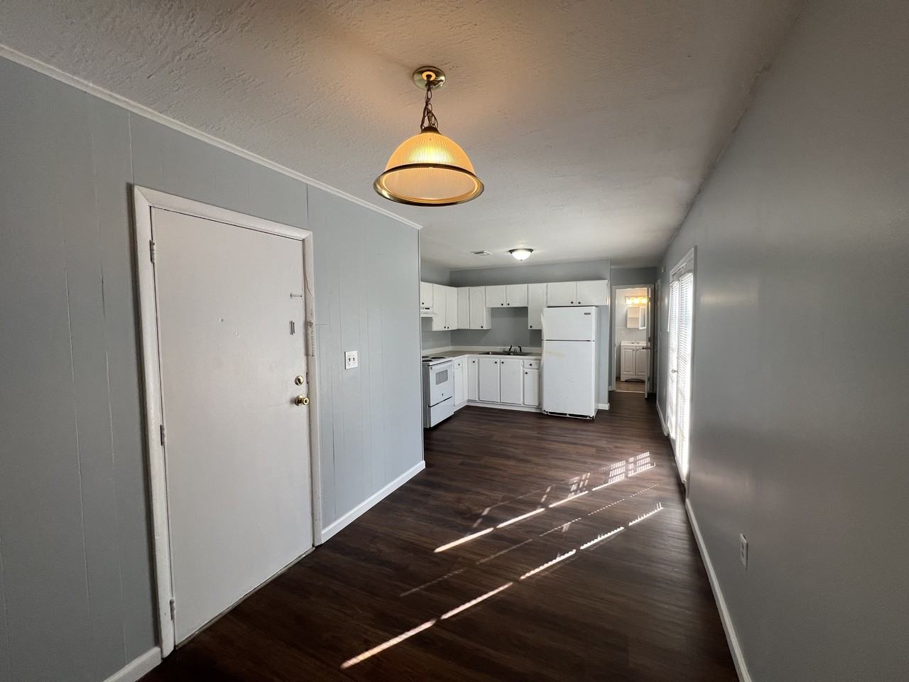 710 Northhill Dr - Photo 4 of 16