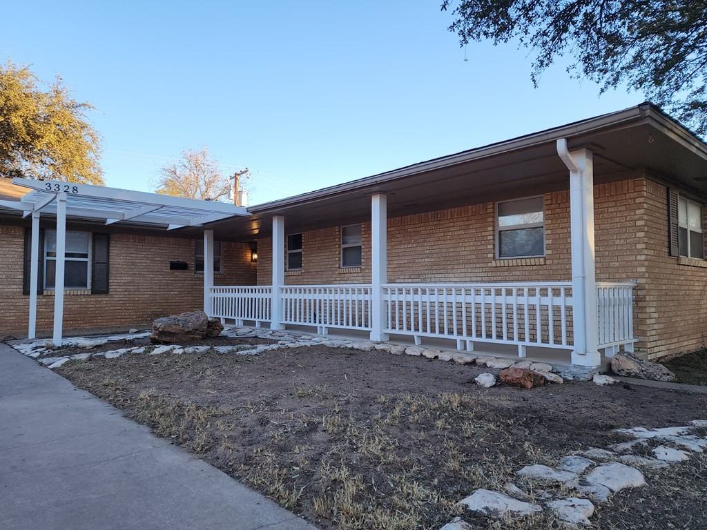 3328 Fannin Ave - Photo 2 of 12