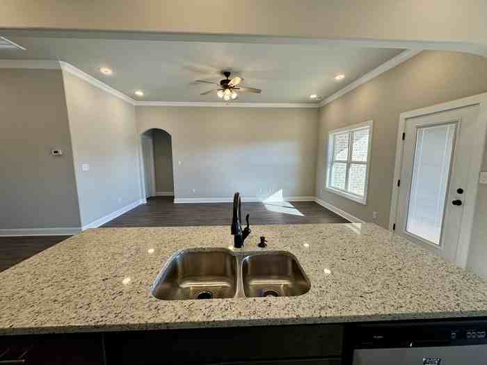 114 Parvin Way Dr - Photo 3 of 19