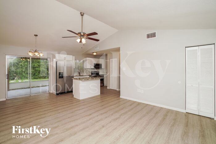 6841 Willits Ave - Photo 2 of 15