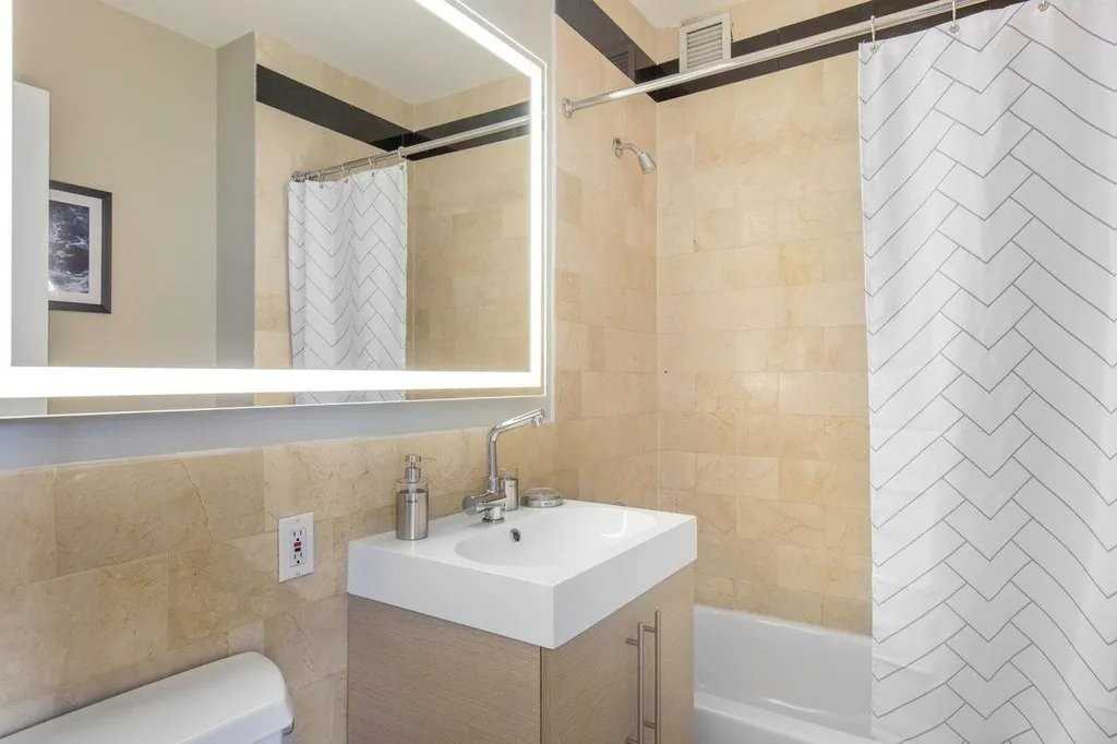 West St #2001 - Photo 3 of 9