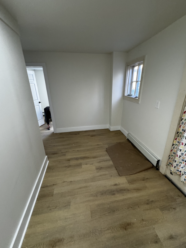 56 College St #1 - Photo 2 of 10