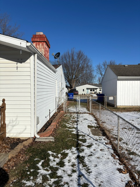 1703 Oakhill Rd - Photo 4 of 19