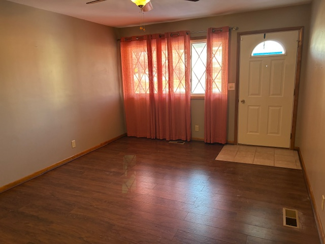 1703 Oakhill Rd - Photo 7 of 19