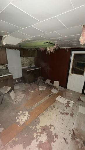 414 Front St - Photo 3 of 7