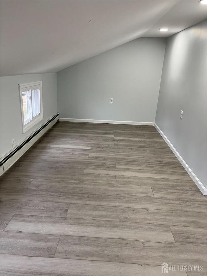 89 Homes Park Ave #NA - Photo 2 of 12