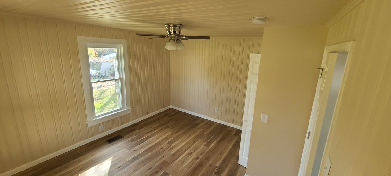 201 Perkins Rd Se #NA - Photo 7 of 9