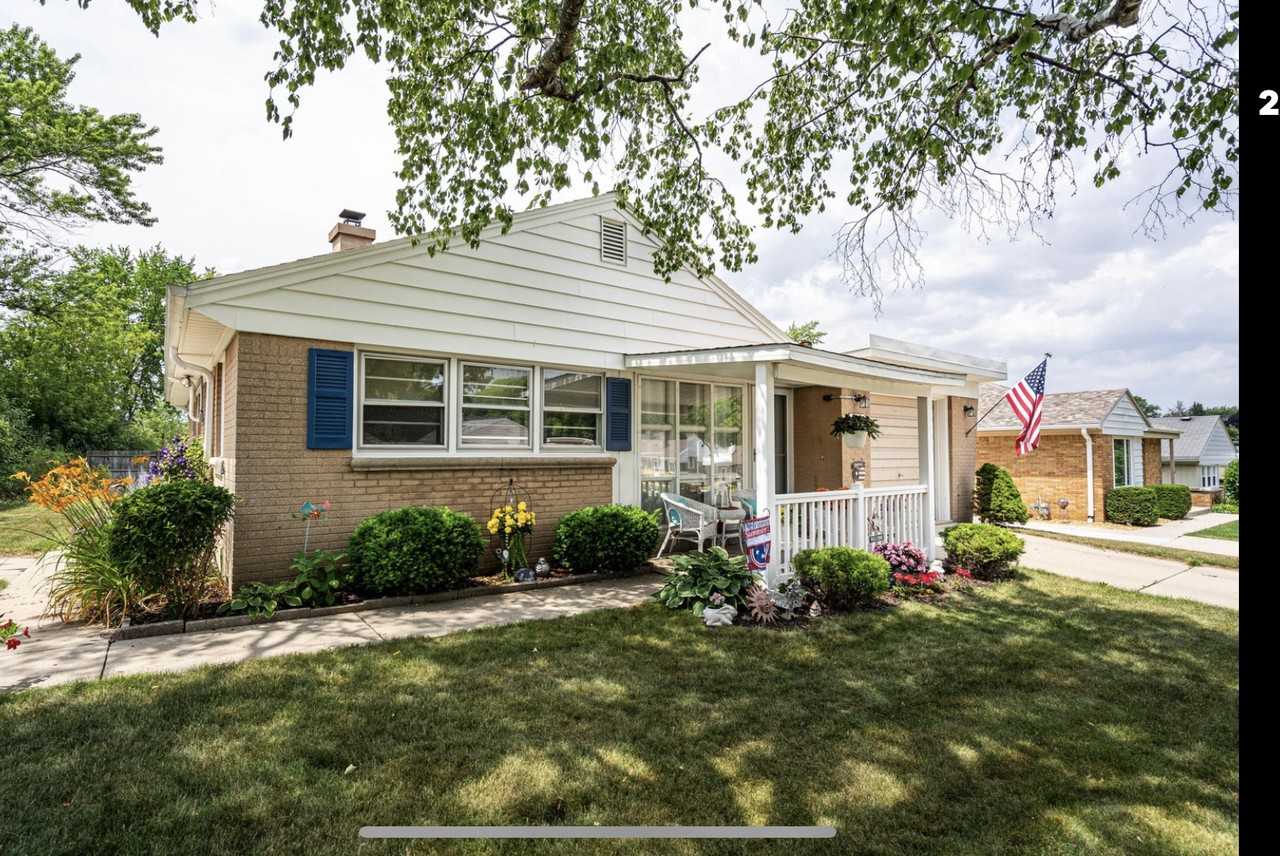 2941 S 56th St #NA - Photo 2 of 20