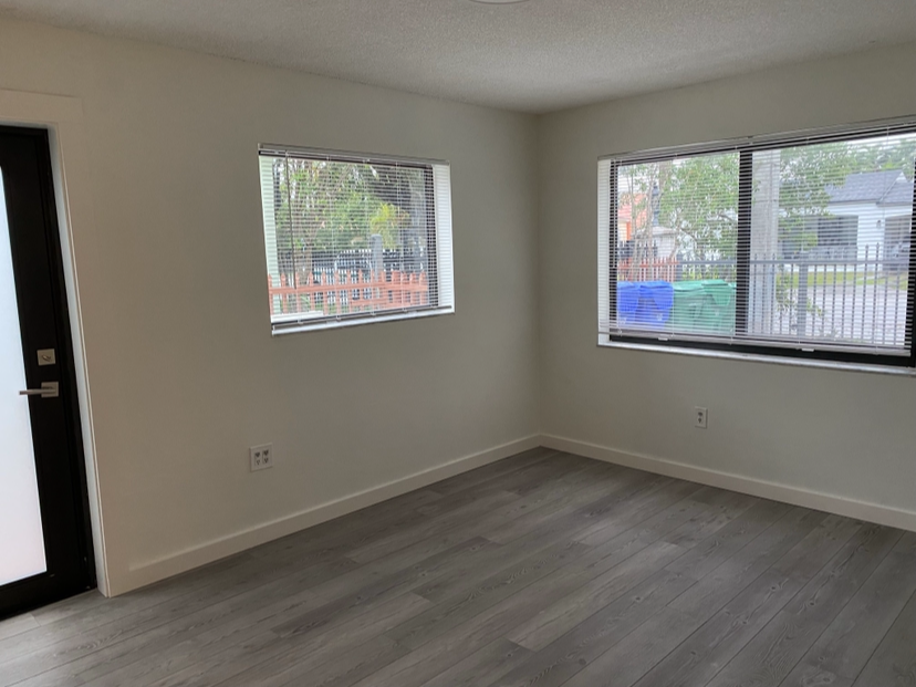 1790 Sw 16th St #B1 - Photo 4 of 7