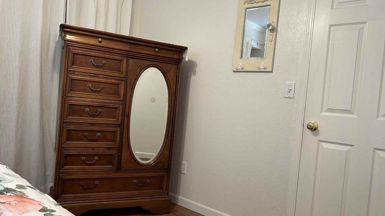 Graymill Ct #NA - Photo 3 of 9