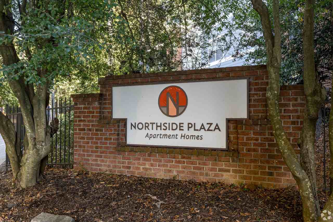 Northside Plaza - Photo 2 of 22