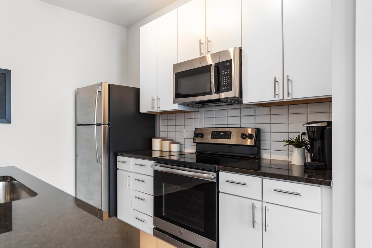 Gallerie Apartments - Photo 4 of 50