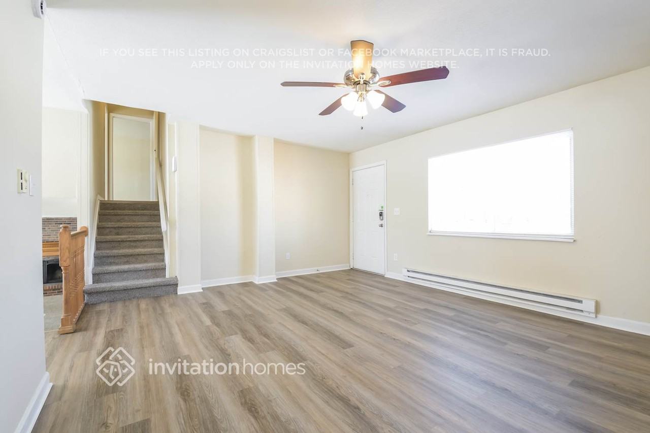 4682 S Hoyt St - Photo 3 of 16