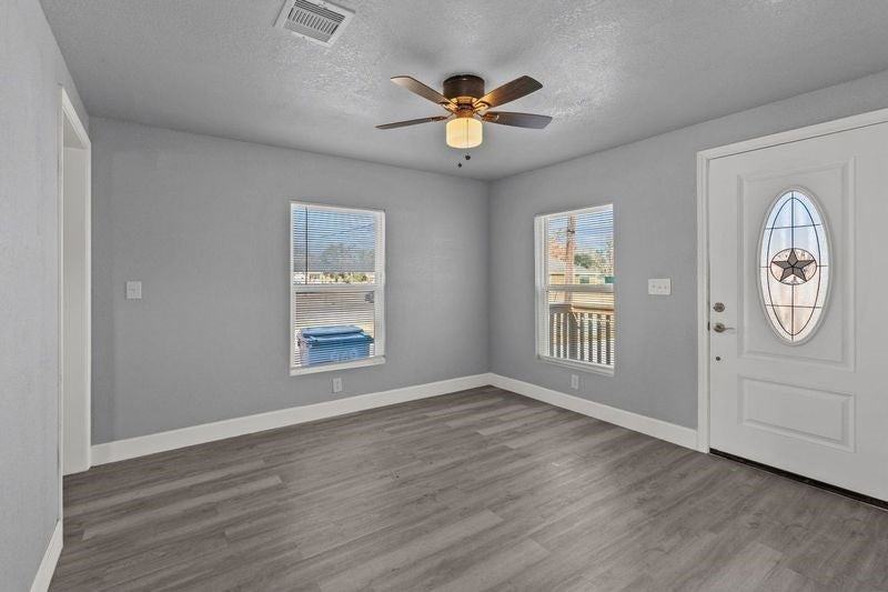 409 N Erskine St - Photo 7 of 13