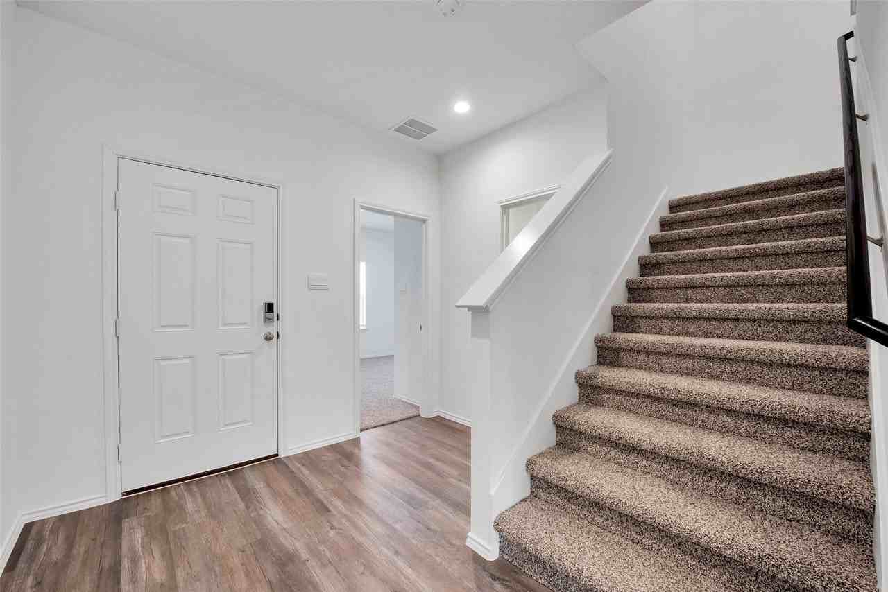 40632 Pine Spruce Ln - Photo 4 of 28