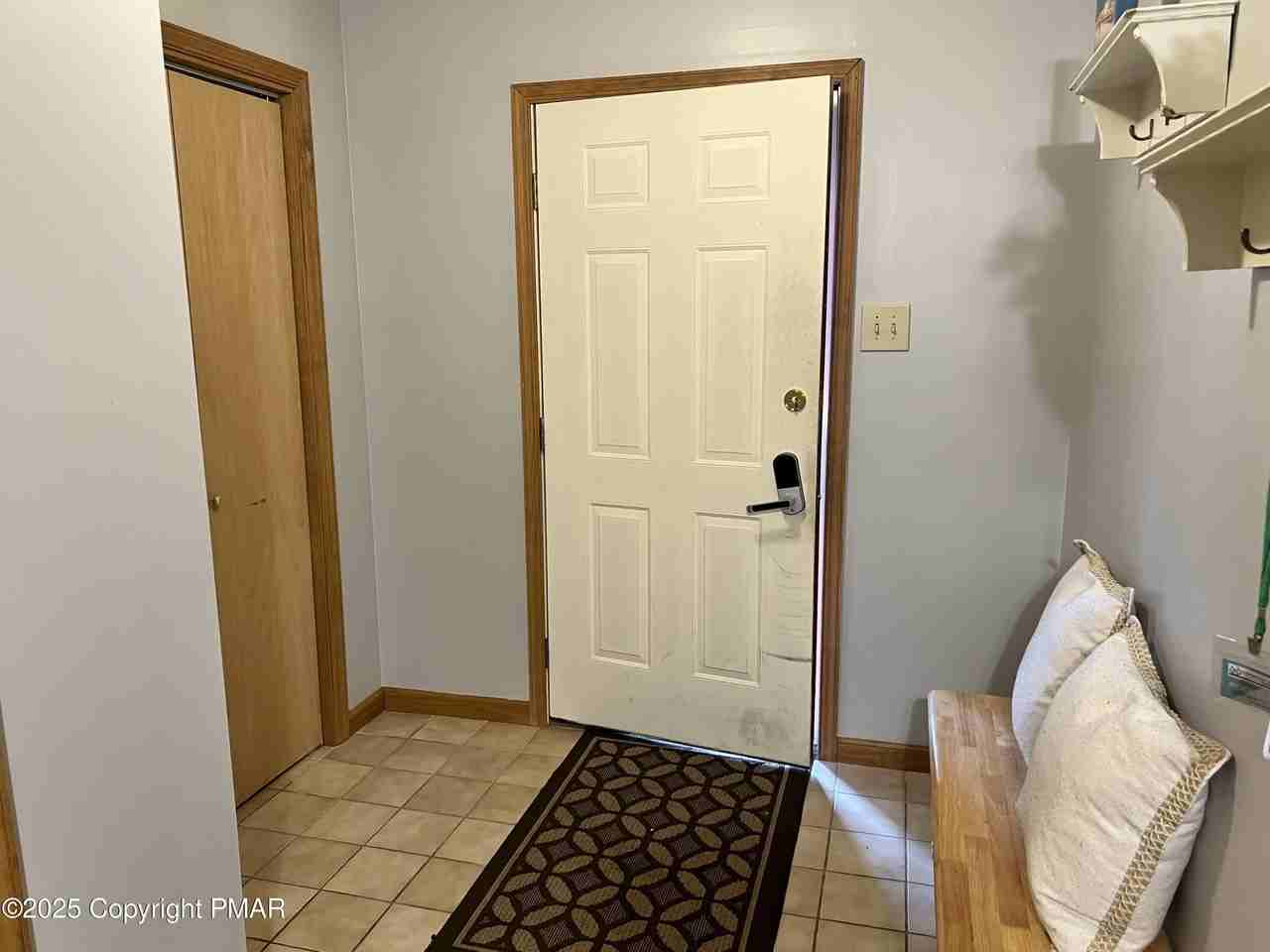7 Gregory Pl - Photo 2 of 27