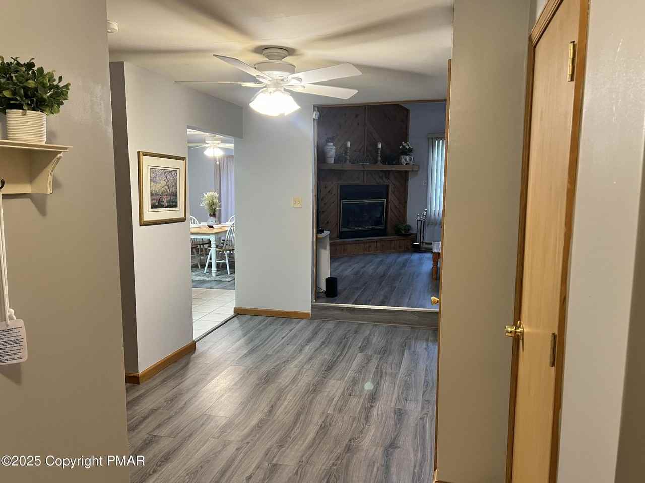 7 Gregory Pl - Photo 3 of 27
