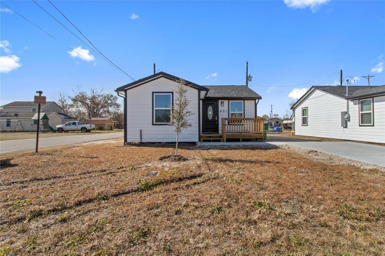 401 N Erskine St - Photo 2 of 15