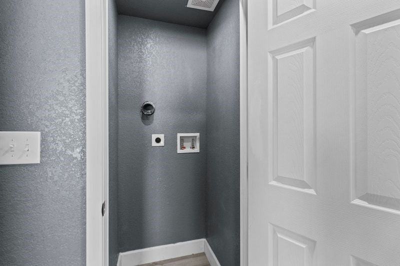 401 N Erskine St - Photo 6 of 15