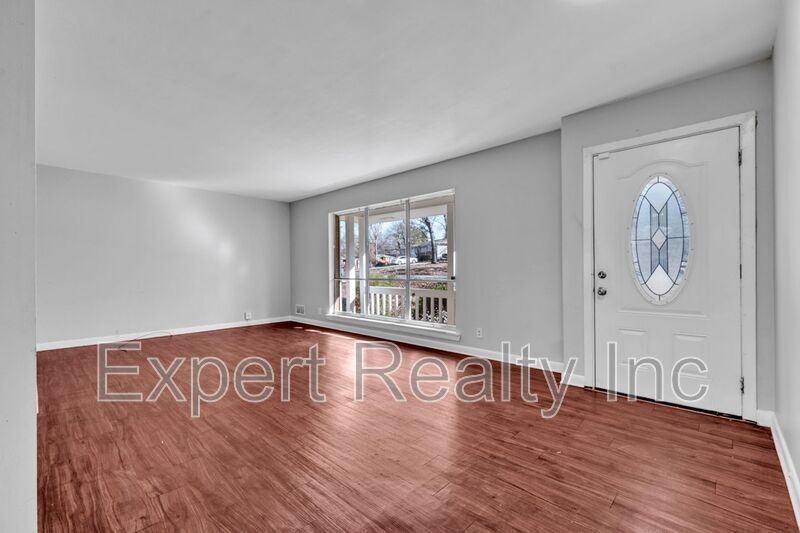 2416 4th St Nw - Photo 5 of 38