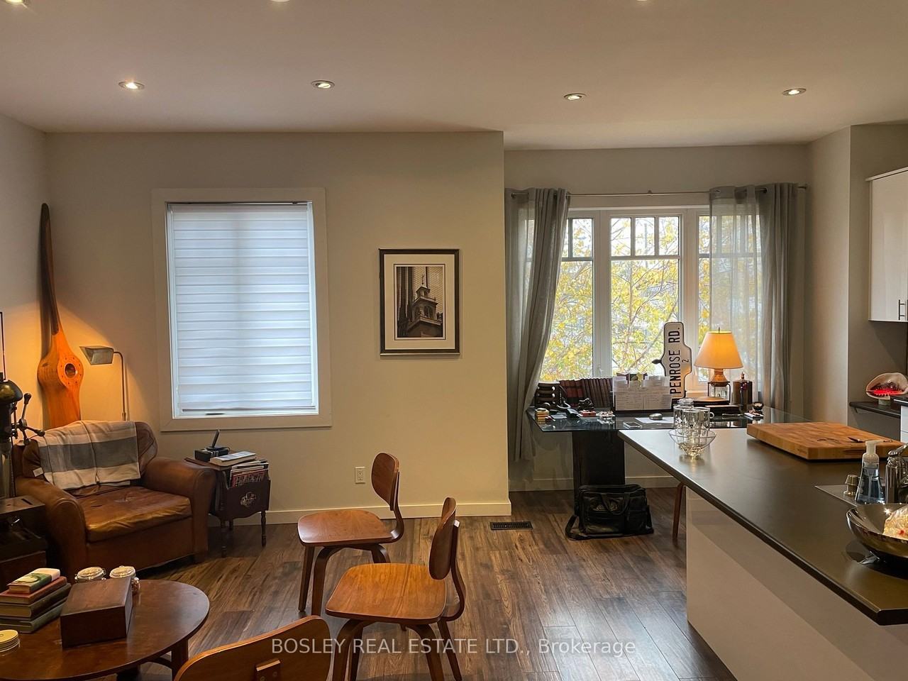 88 Vanderhoof Avenue - Photo 3 of 11