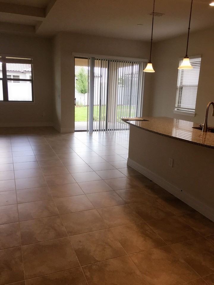 11625 Meadow Grove Cir - Photo 6 of 25