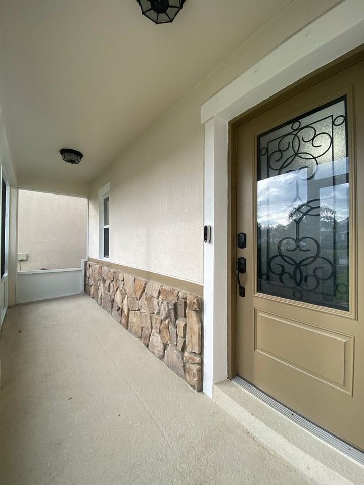 548 Aeolian Drive - Photo 3 of 44