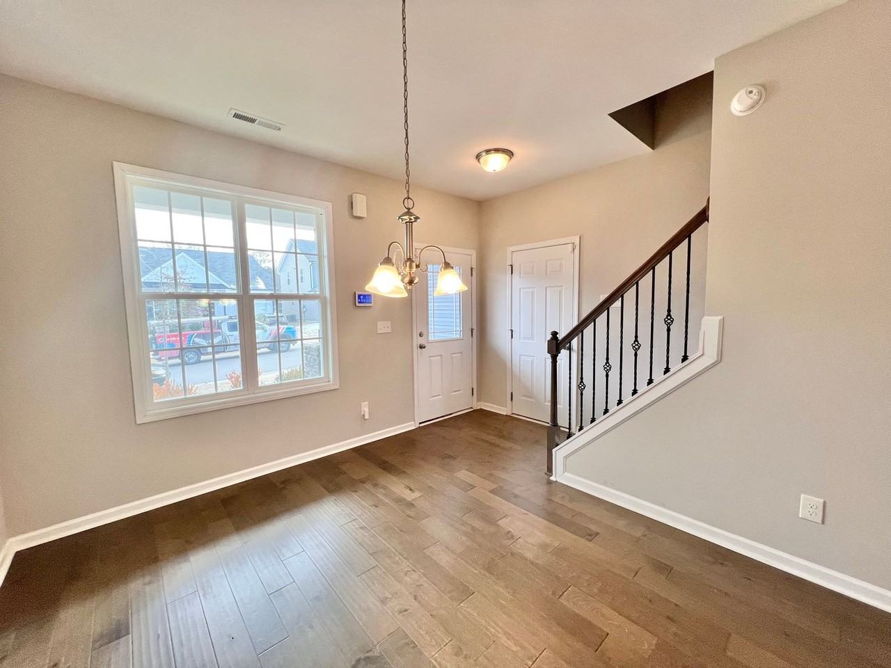 74 Griffith Pl - Photo 2 of 25