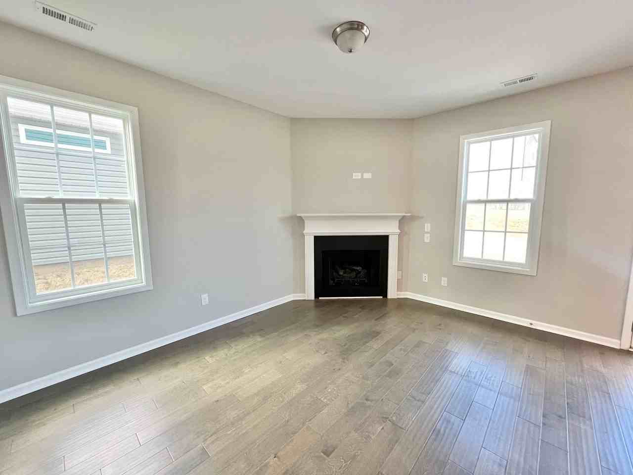 74 Griffith Pl - Photo 6 of 25