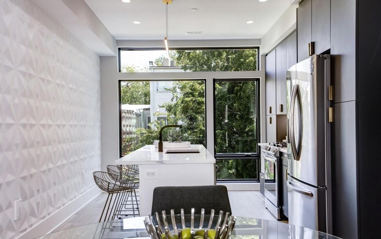 1615 6th St Nw #2 - Photo 5 of 21