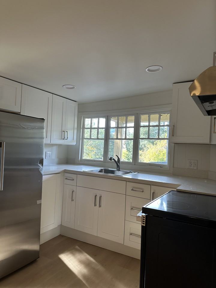 168 Palm Ave - Photo 2 of 12