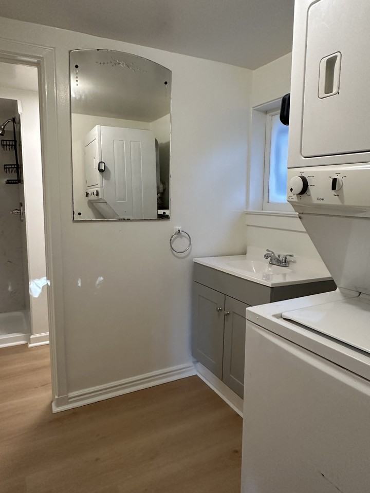 168 Palm Ave - Photo 3 of 12