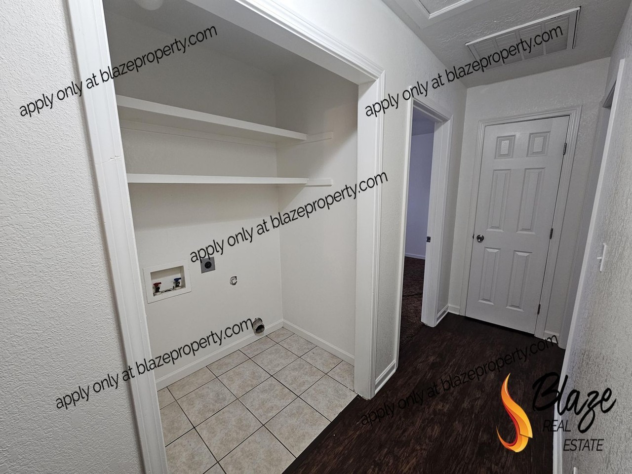 1814 Maple St - Photo 7 of 12