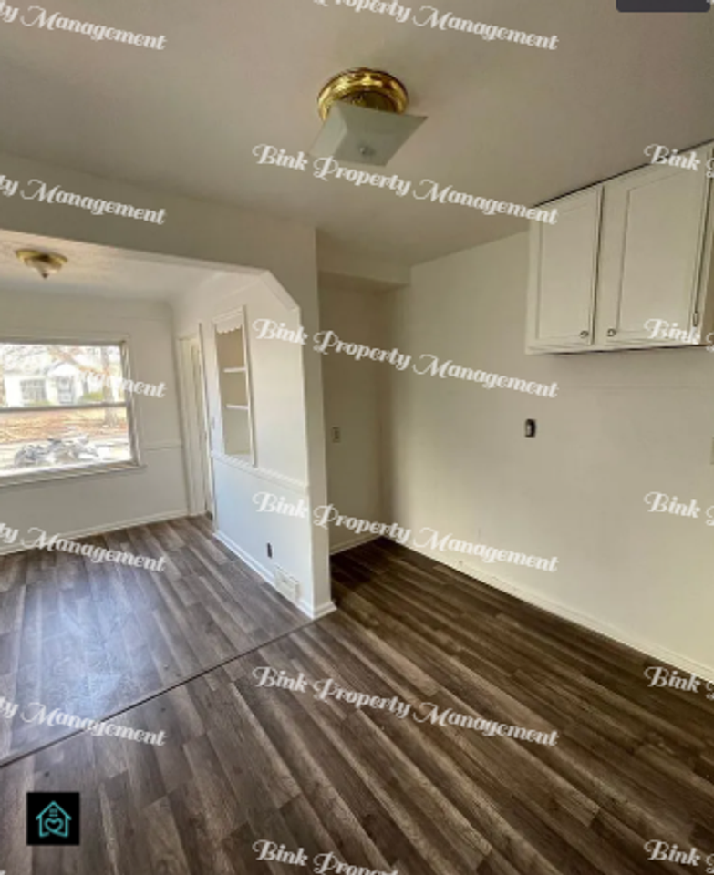 20277 Ferguson St - Photo 6 of 14