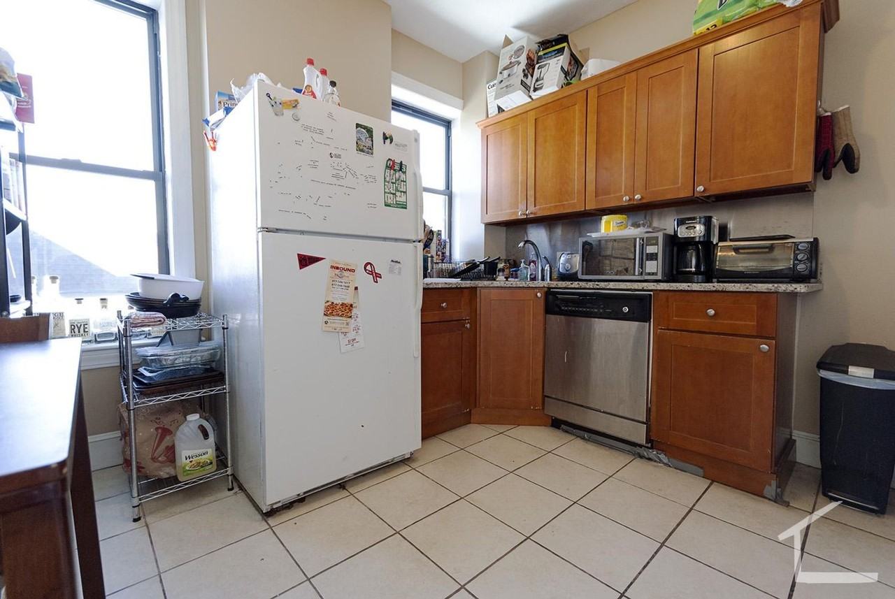 21 Highgate Street - Photo 5 of 6