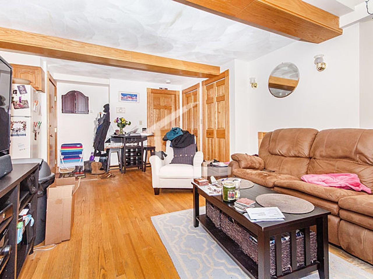 39 Charles St - Photo 5 of 9