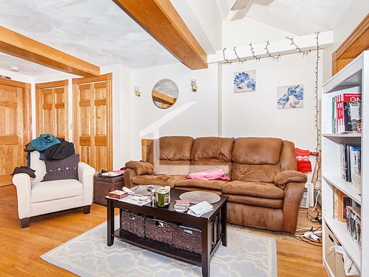 39 Charles St - Photo 7 of 9