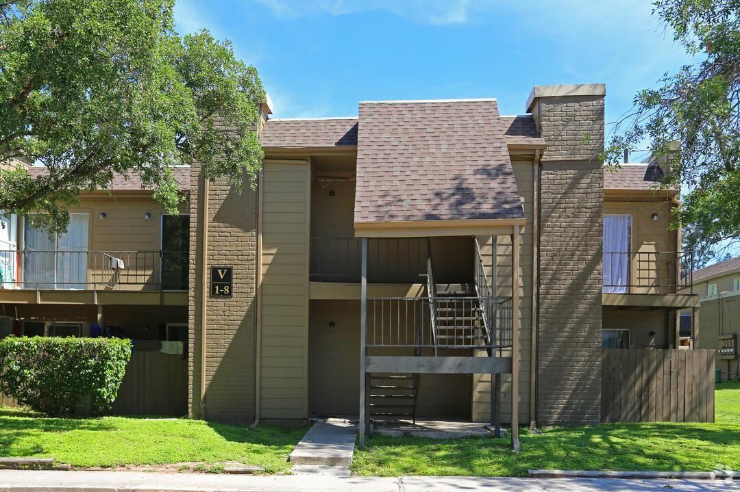 8835 Willmon Way - Photo 3 of 17