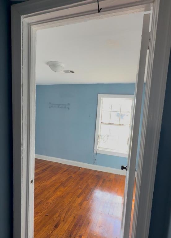 307 E Ridgeway St - Photo 2 of 5