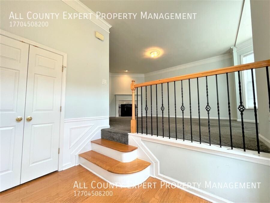 10840 Alderwood Cv - Photo 2 of 32