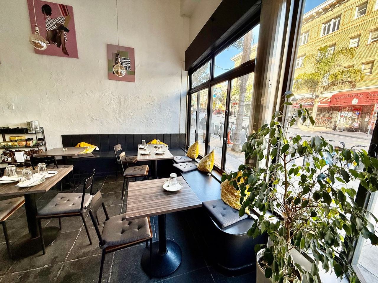 1101 Polk St - Photo 2 of 17