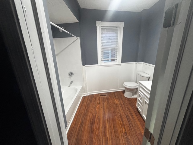 2835 Riggs Ave - Photo 3 of 20