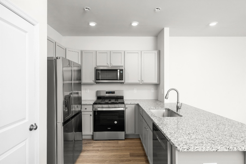 101 Alexander Way - Photo 3 of 14